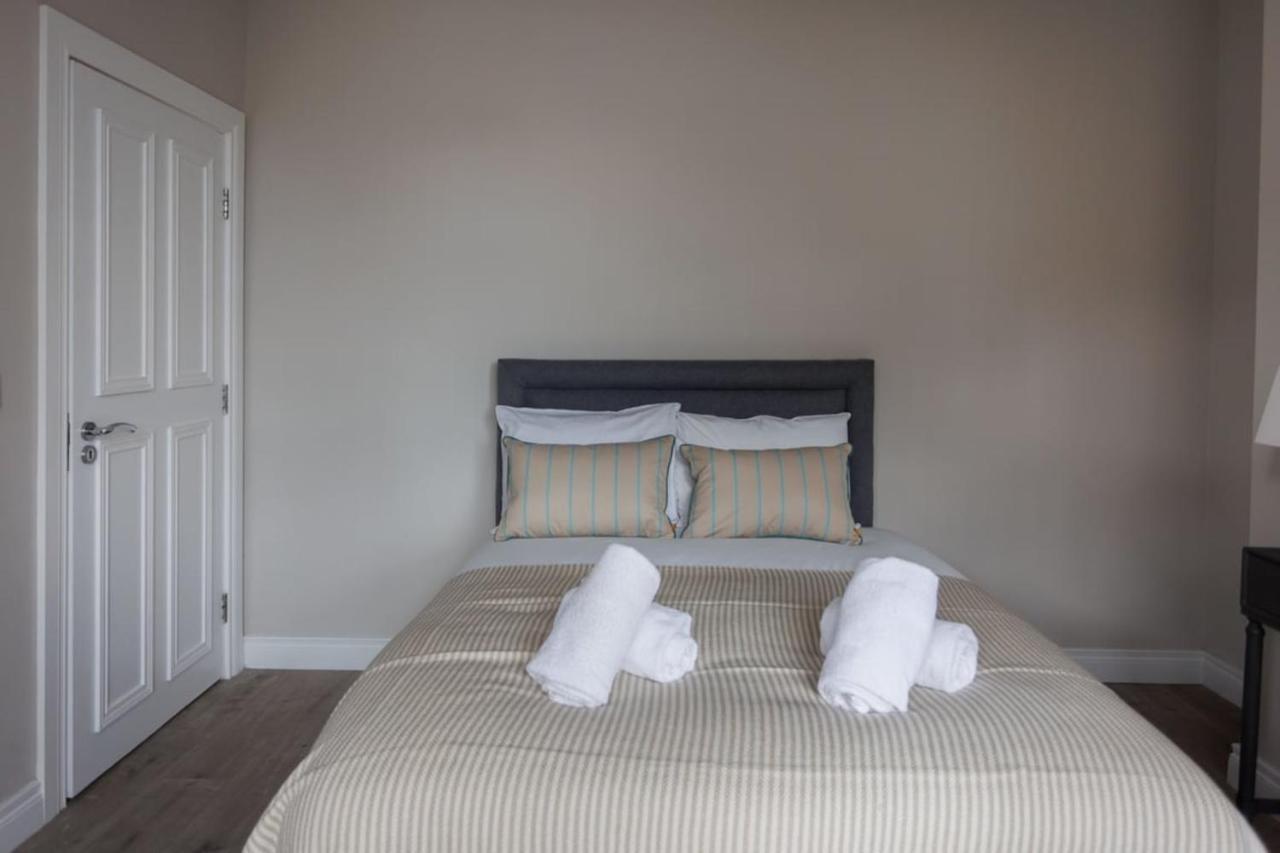 Chic Studio Apartment Central Belfast Sleeps 2. Exterior photo