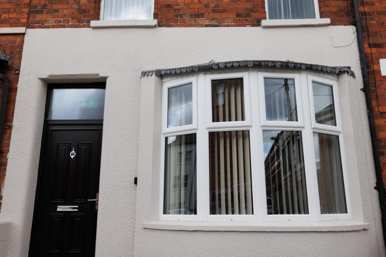 Chic Studio Apartment Central Belfast Sleeps 2. Exterior photo