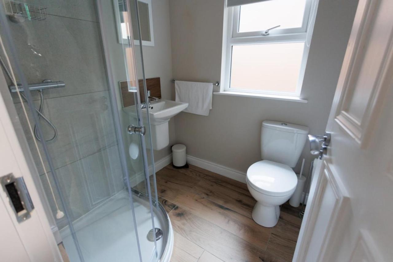 Chic Studio Apartment Central Belfast Sleeps 2. Exterior photo