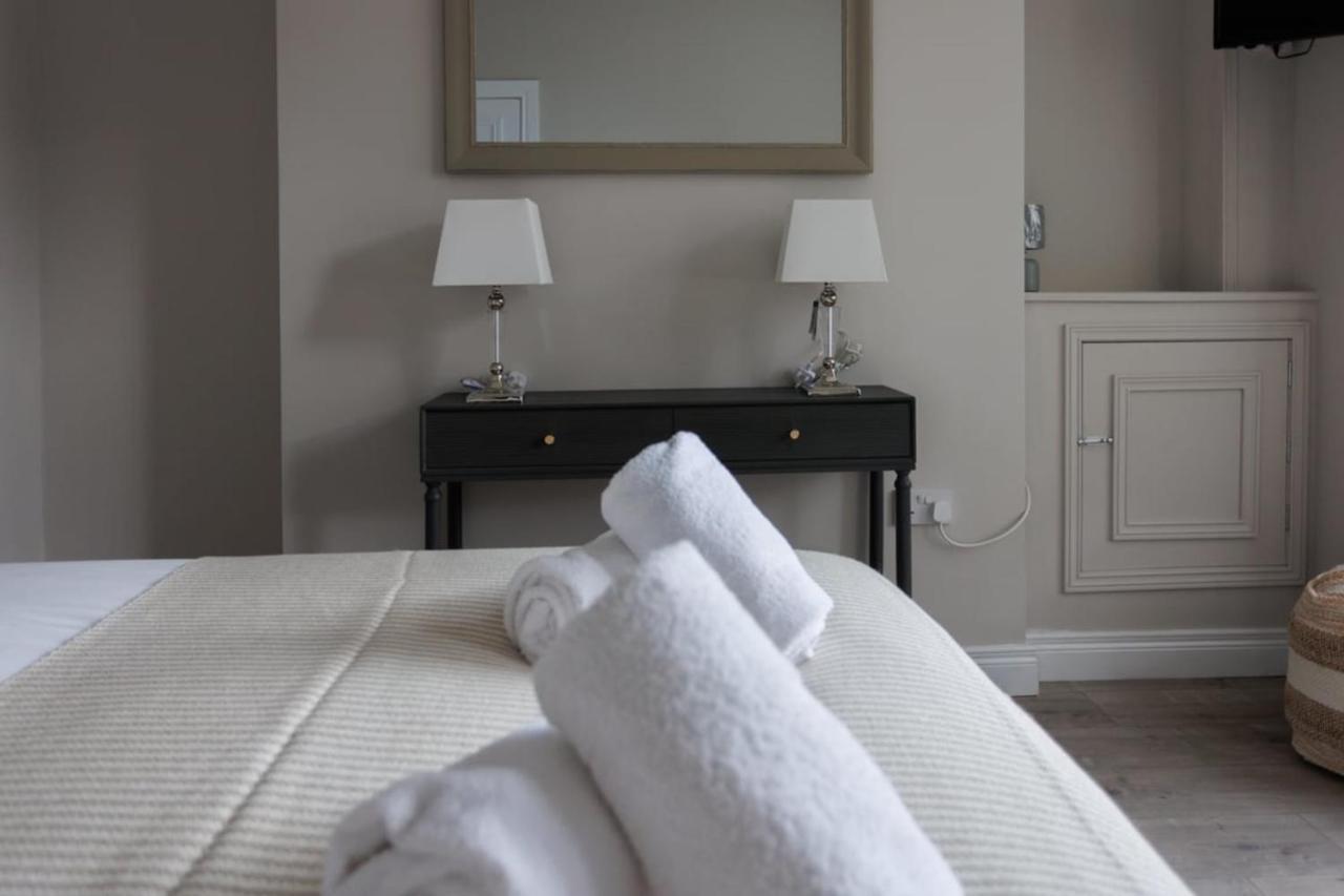 Chic Studio Apartment Central Belfast Sleeps 2. Exterior photo