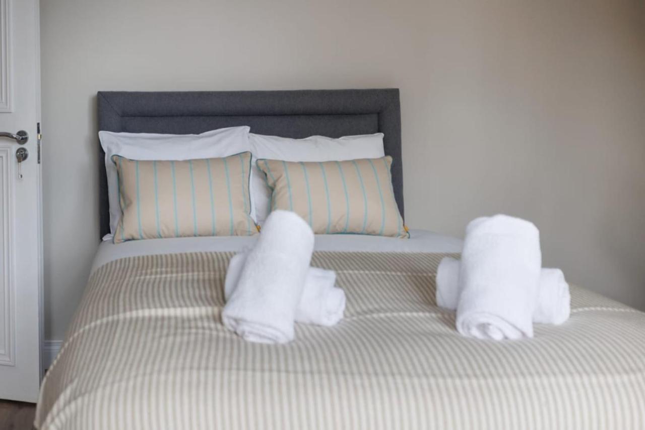 Chic Studio Apartment Central Belfast Sleeps 2. Exterior photo